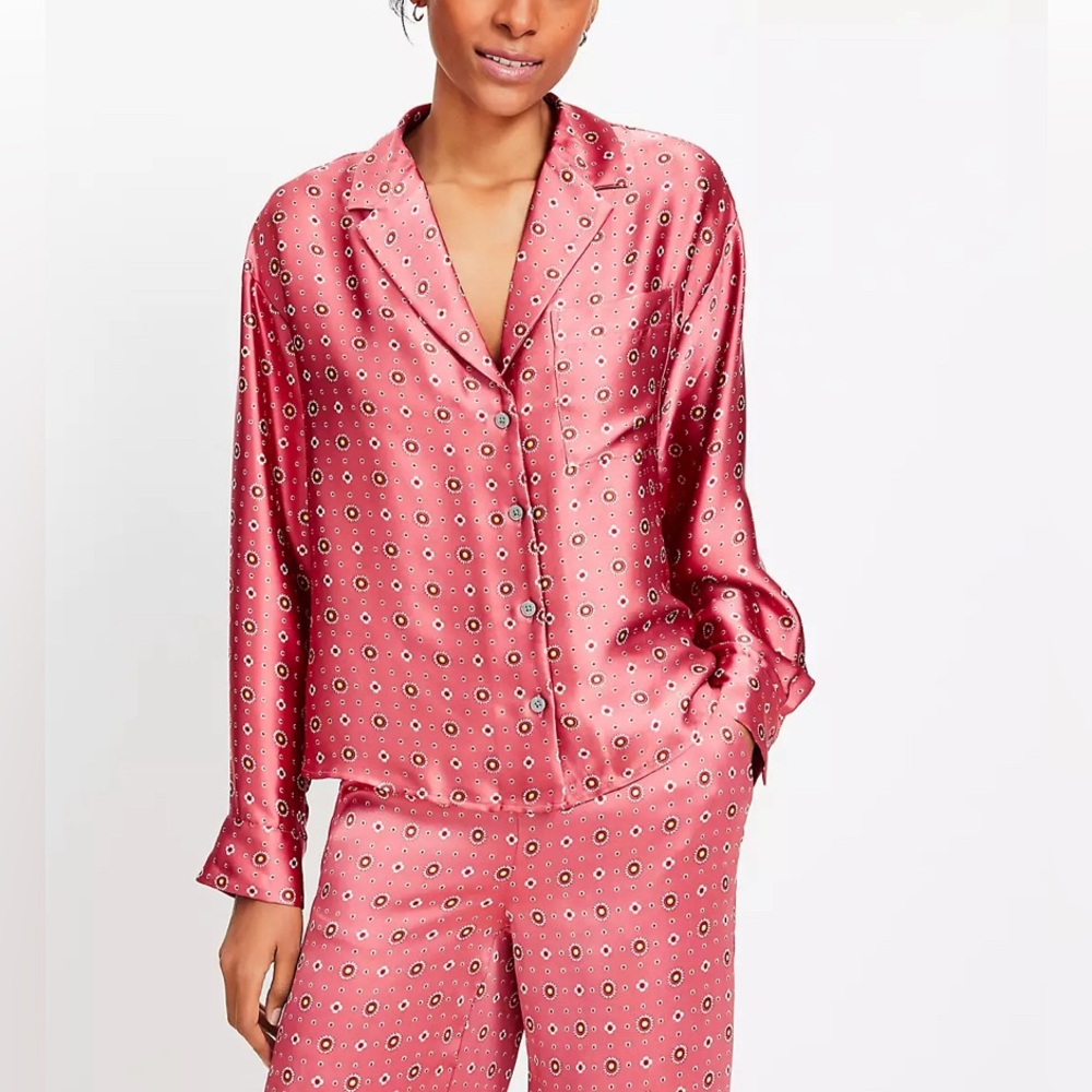 LOFT pink Floral print Satin Shirt sz L - Picture 3 of 6